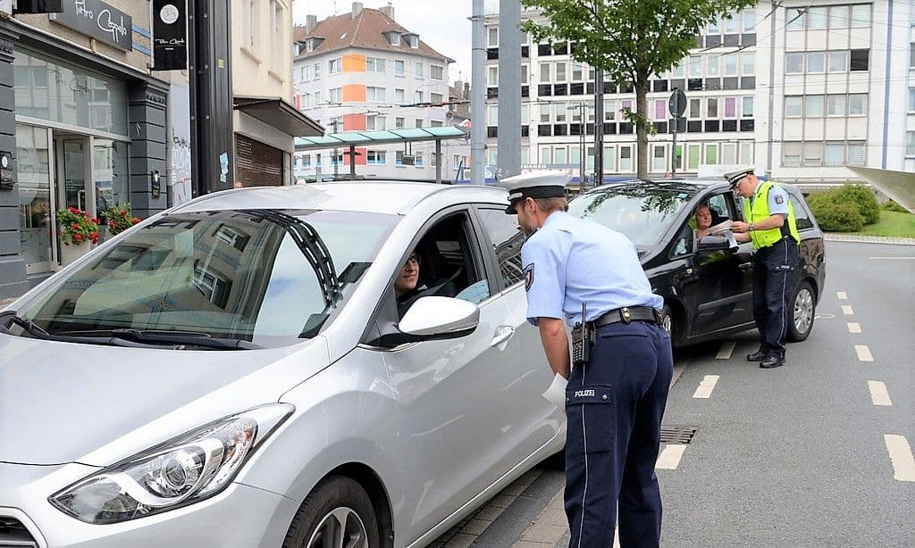 Achtung beim Abbiegen - 7