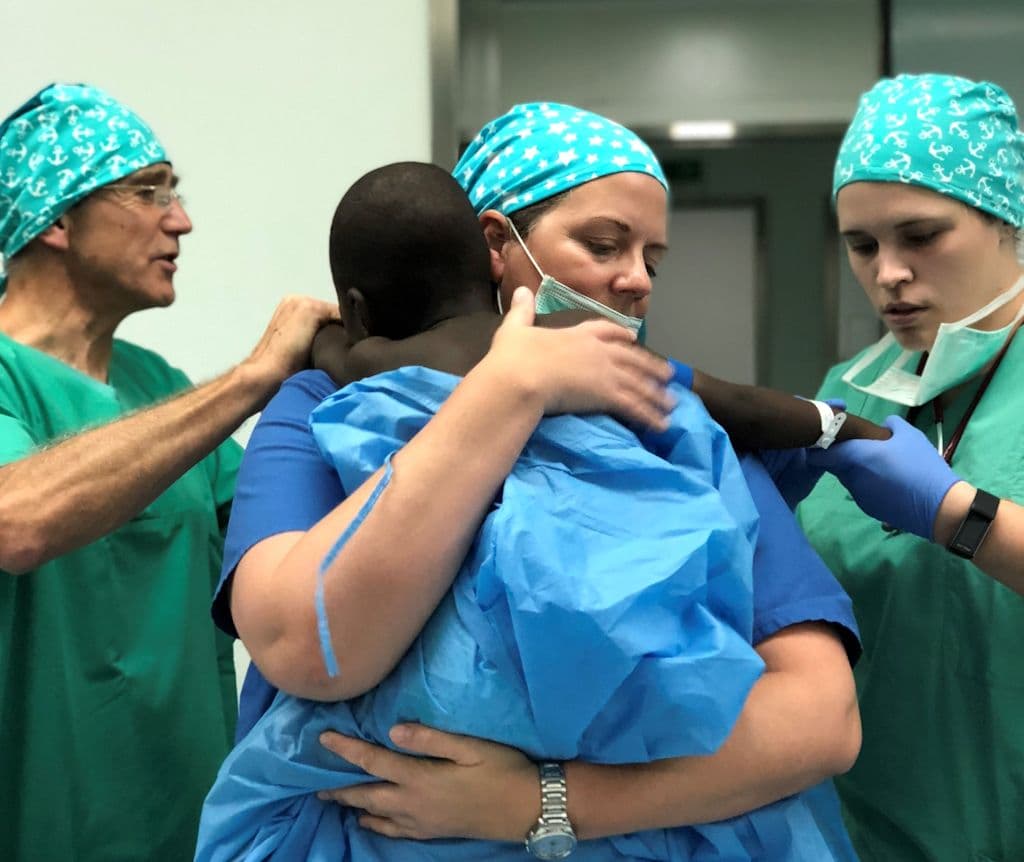 angola-klinikum-pro-interplast-stehn-wildfeuer (4)
