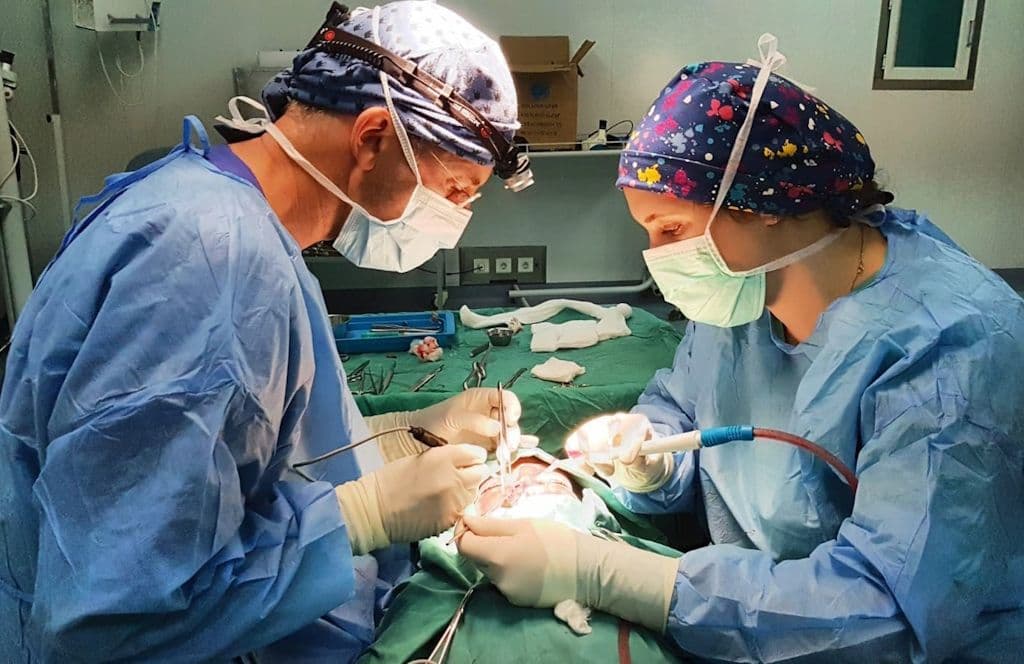 angola-klinikum-pro-interplast-stehn-wildfeuer (9)