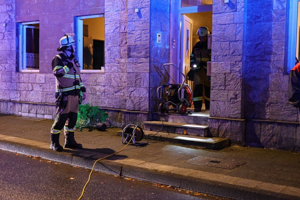 bausmuehlenstrasse-brand-feuerwehr-einsatz (1)