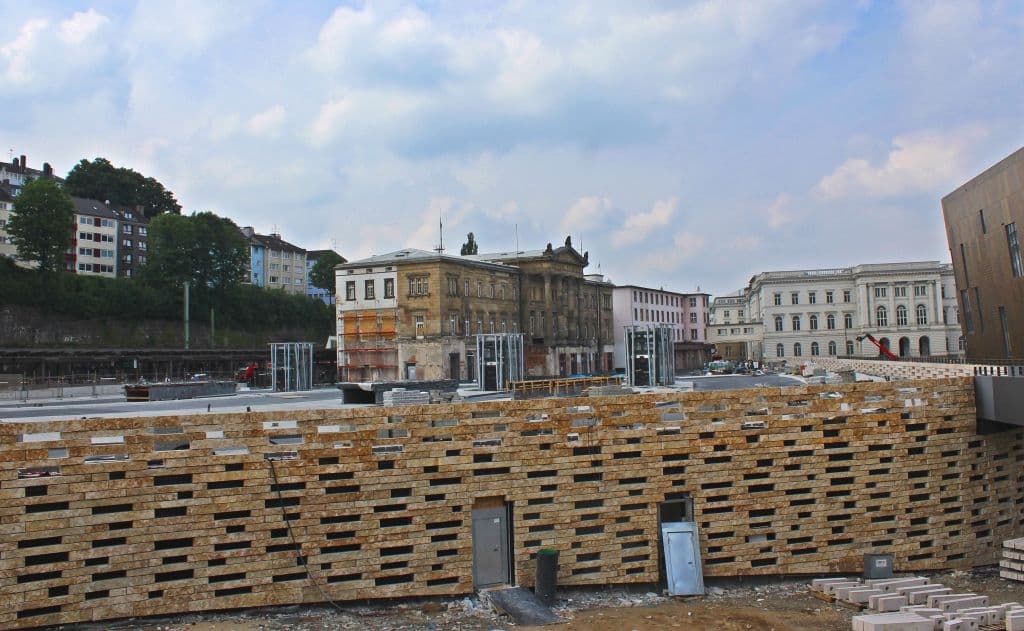 Blick auf den neuen busbahnhof