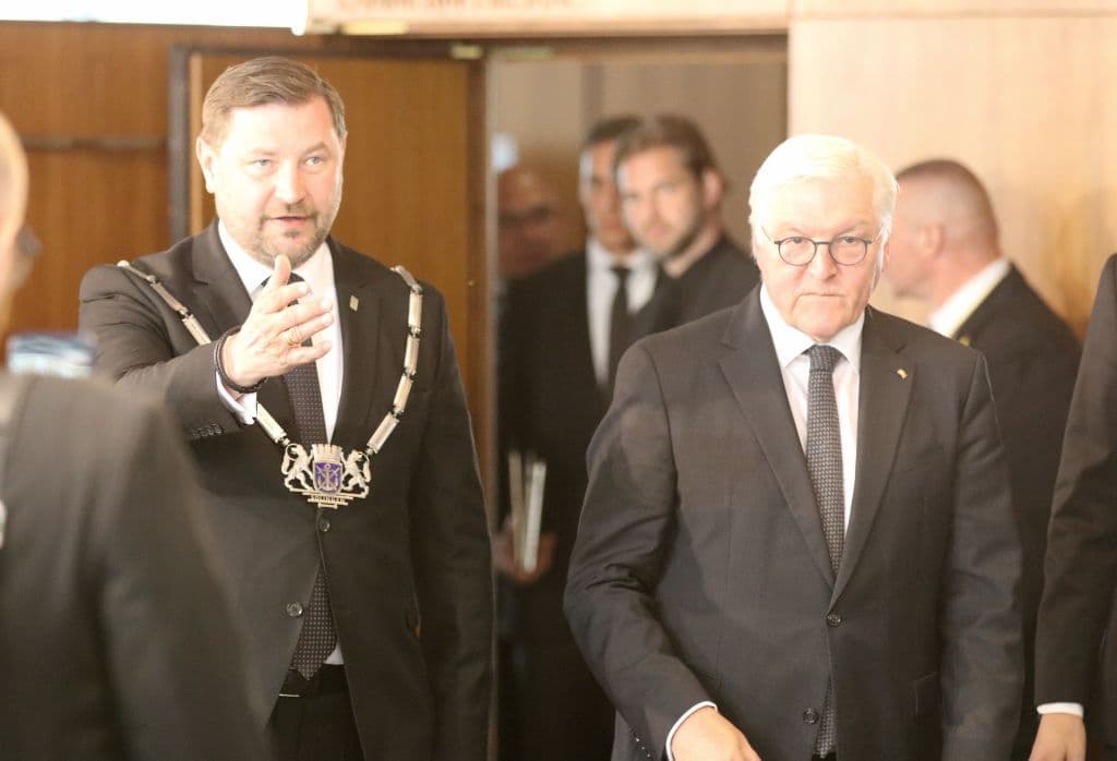 Bundespräsident Frank-Walter Steinmeier im Theater und Konzerthaus in Solingen.