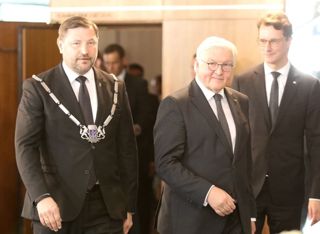 Bundespräsident Frank-Walter Steinmeier im Theater und Konzerthaus in Solingen.