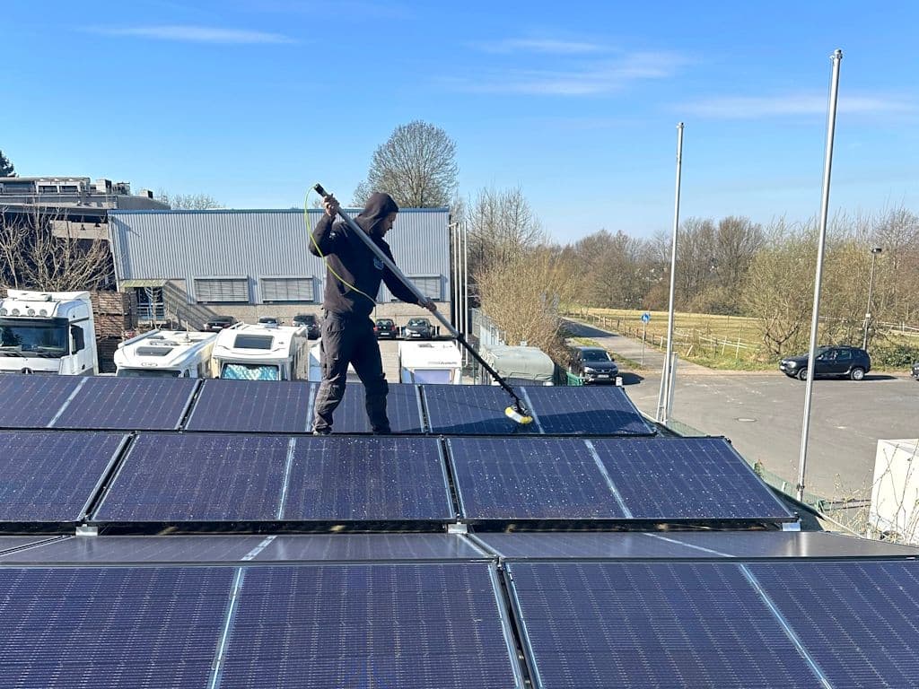 celsius-pv-reinigung-photovoltaik (2)