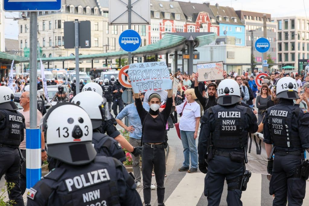 demonstrationen-solingen-innenstadt-polizei-august-2024 (16)