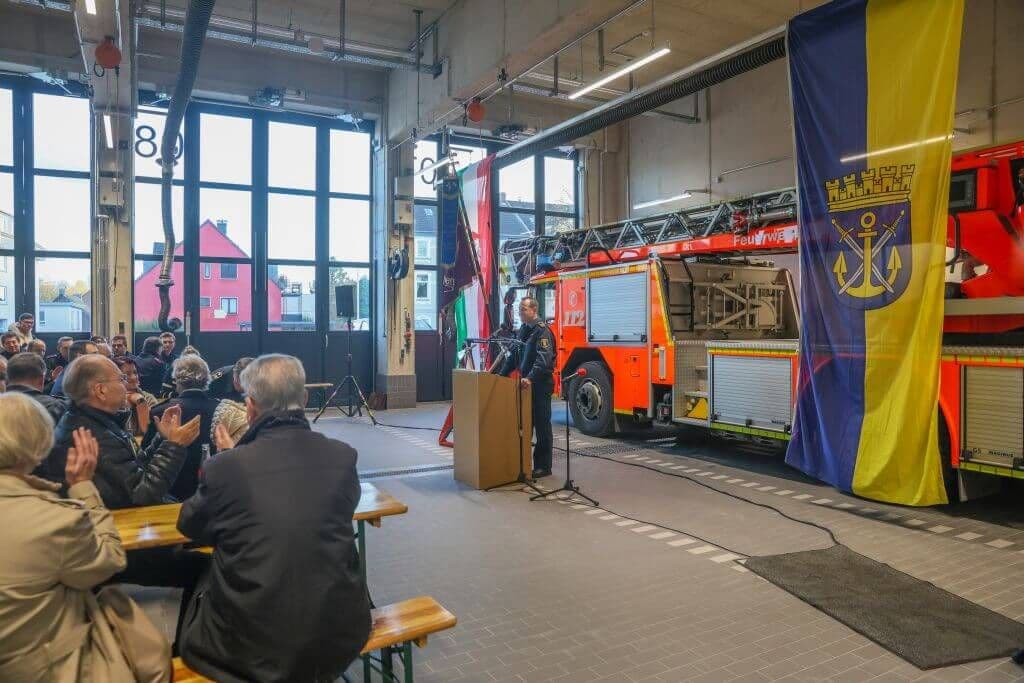 Feuerwehr Solingen eröffnete feierliche die neue Feuer- und Rettungswache Ohligs