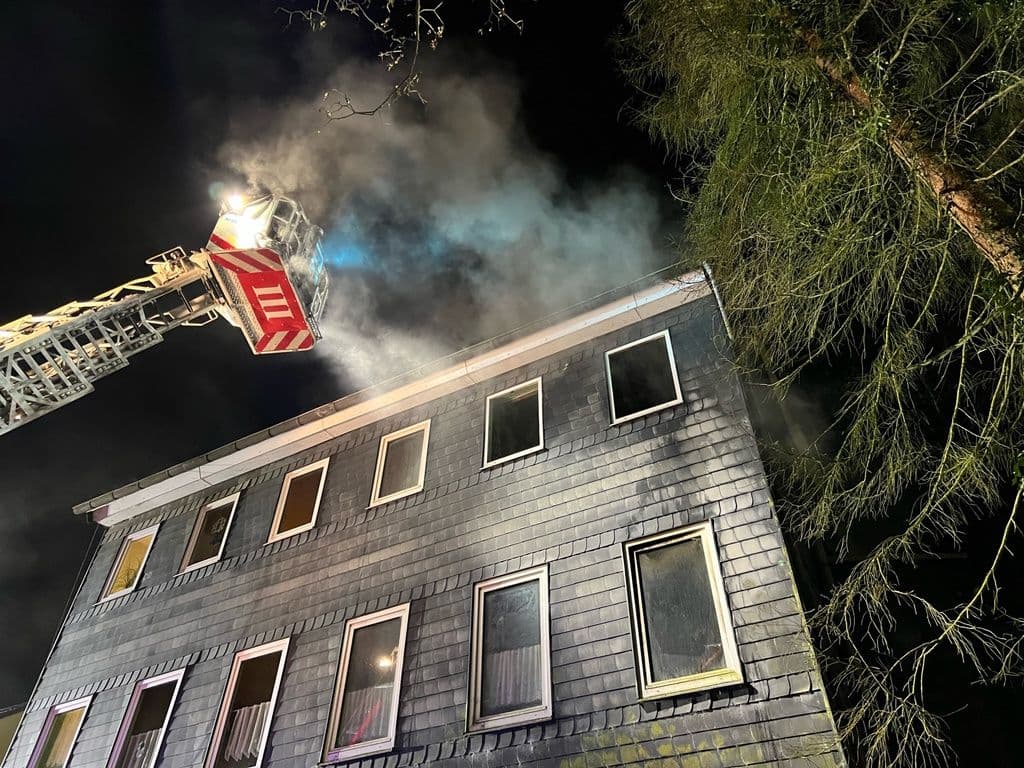 feuerwehr-brand-ittertal-lindersberg (4)