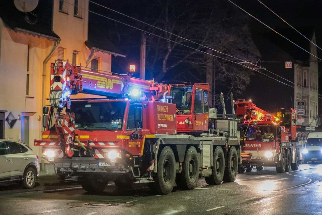feuerwehr-kran-solingen-wuppertal (1)