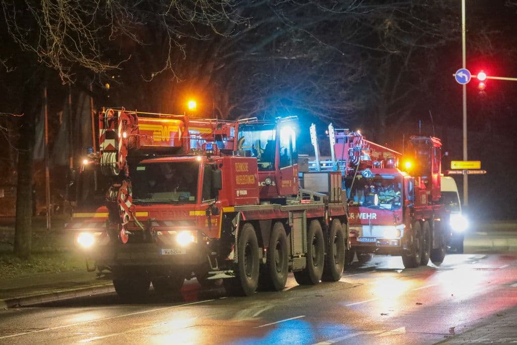 feuerwehr-kran-solingen-wuppertal (3)