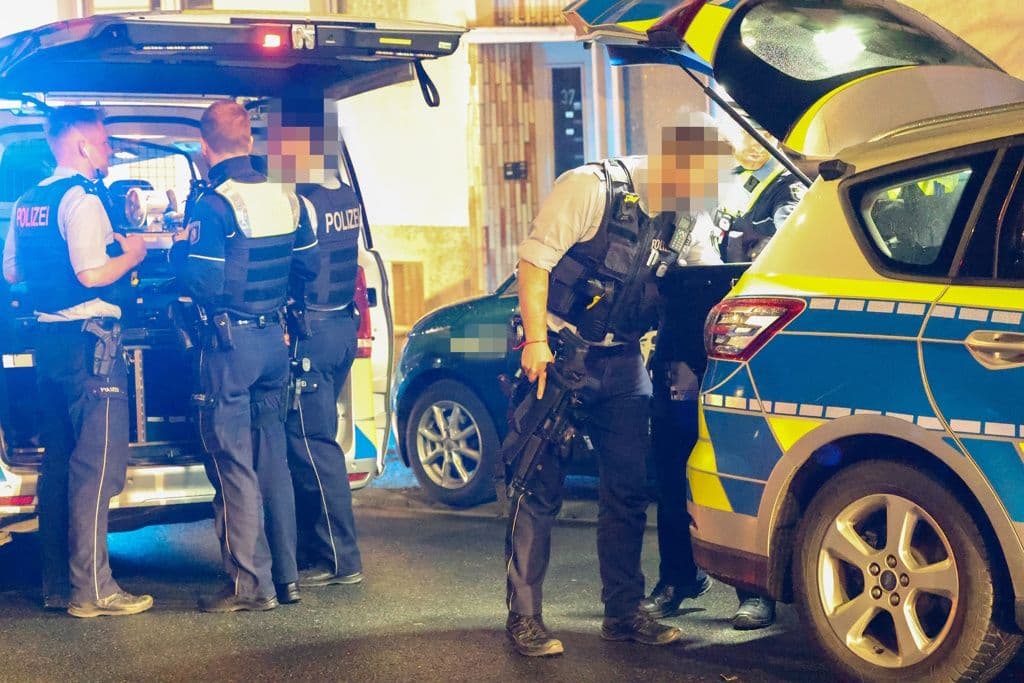 Streifenwagen in Solingen verunfallt