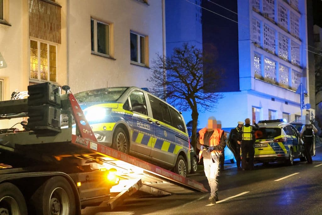 Streifenwagen in Solingen verunfallt