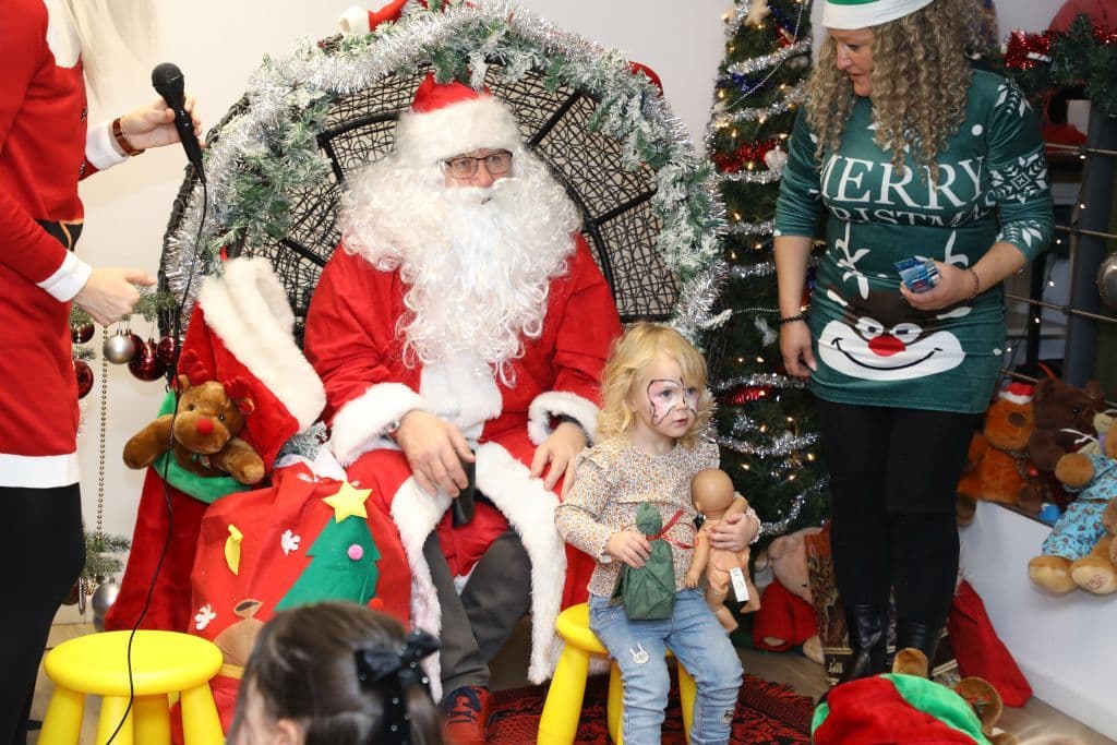 helfende-schirme-solingen-nikolaus-dezember-2025 (11)