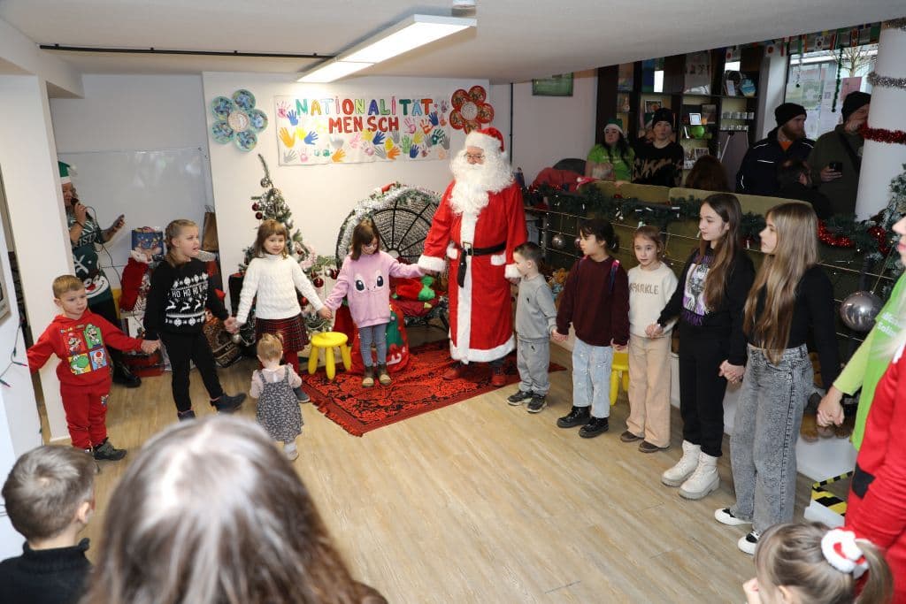 helfende-schirme-solingen-nikolaus-dezember-2025 (7)