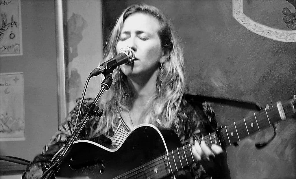 Kanadischer Folk im Stellwerk - 15