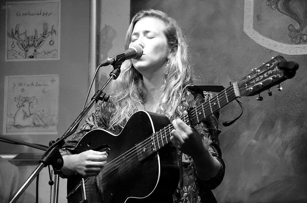 Kanadischer Folk im Stellwerk - 17