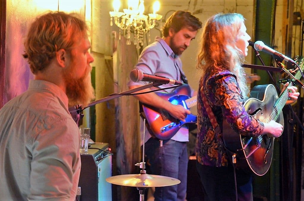 Kanadischer Folk im Stellwerk - 21