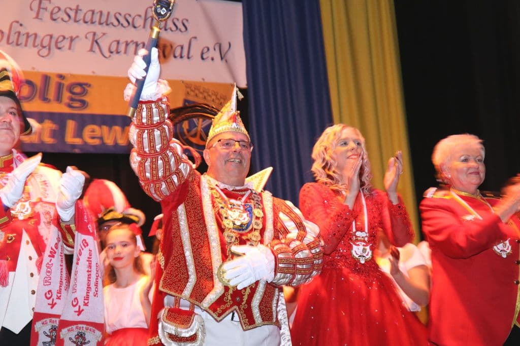 karneval-prinzenproklamation-2022-walder-stadtsaal (11)