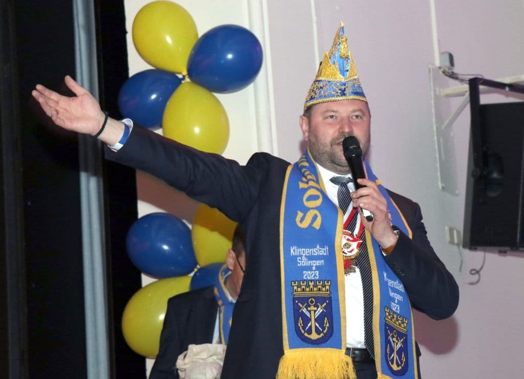 karneval-prinzenproklamation-2022-walder-stadtsaal (13)