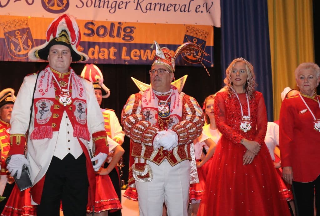 karneval-prinzenproklamation-2022-walder-stadtsaal (8)
