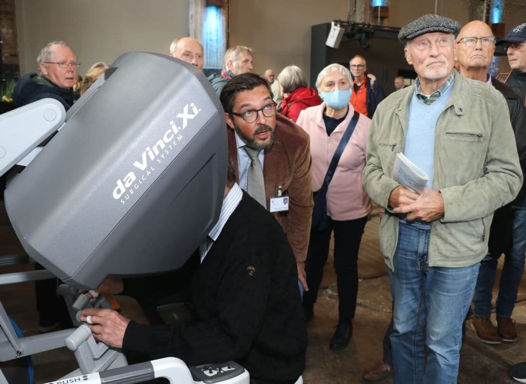 klinikum-alte-maschinen-halle-da-vinci-op-roboter (16)