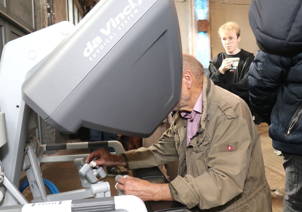 klinikum-alte-maschinen-halle-da-vinci-op-roboter (19)