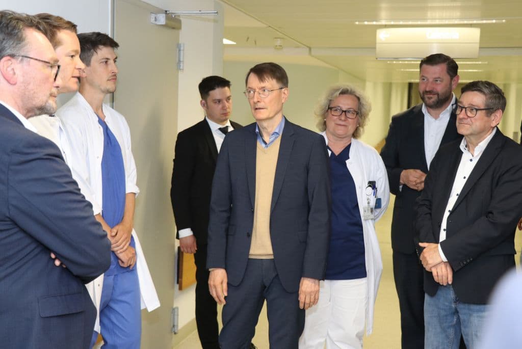 klinikum-gesundheitsminister-karl-lauterbach-juni-2024 (6)
