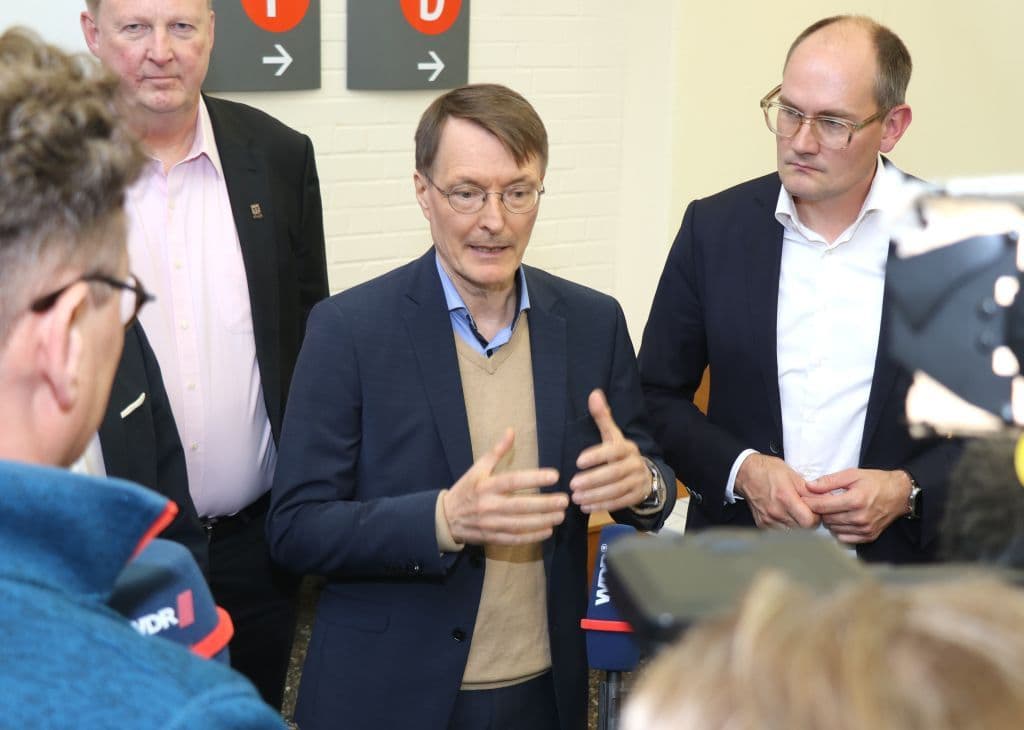 klinikum-gesundheitsminister-karl-lauterbach-juni-2024 (9)
