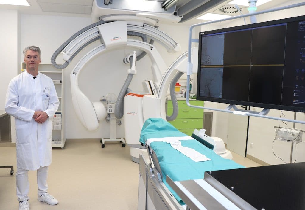 klinikum-neuroradiologie-angiographieanlage (1)