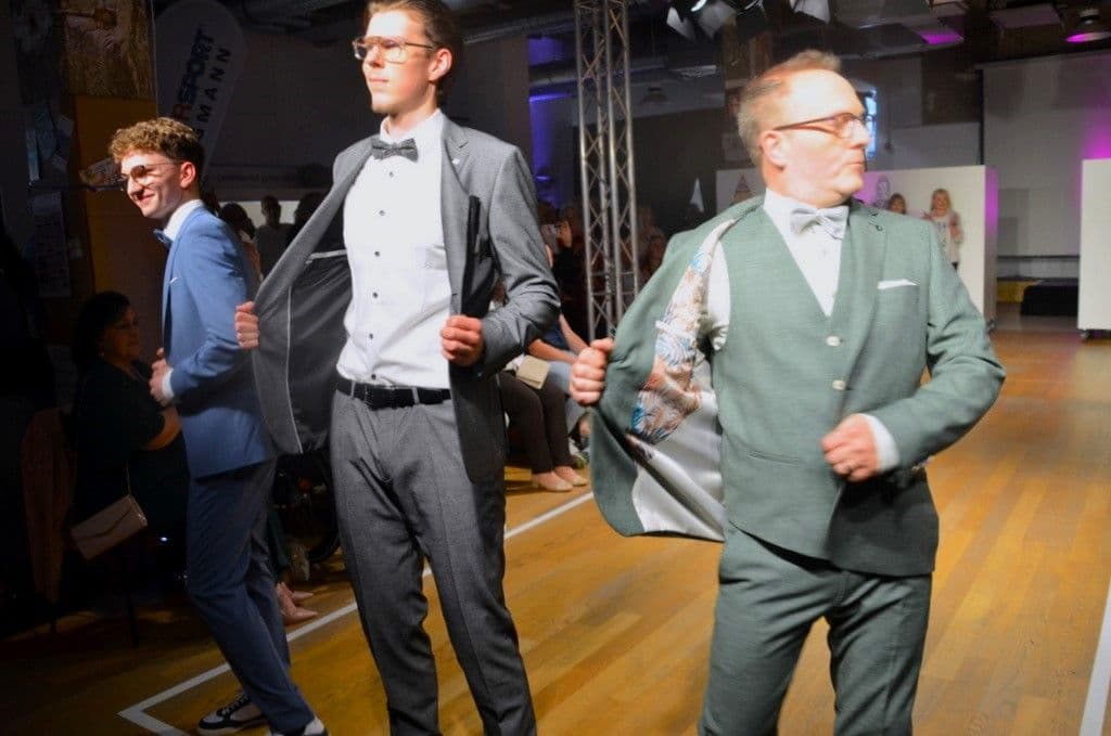 Modetrends-Modenschau-Einzelhandel - 4