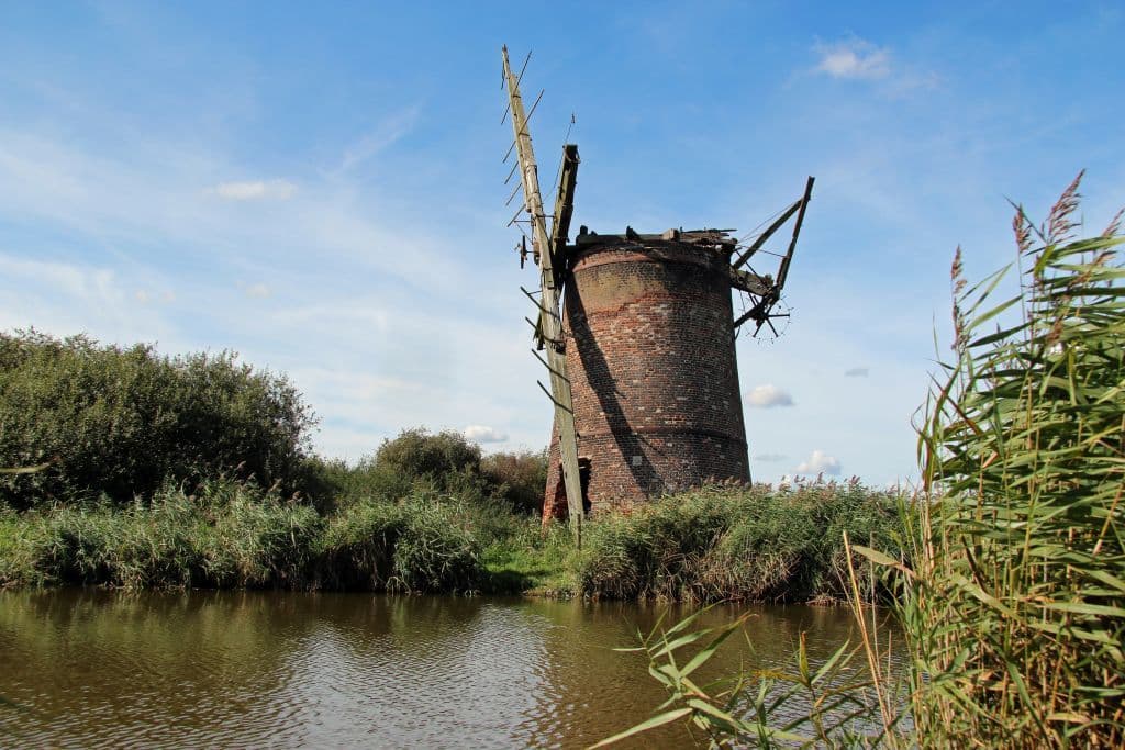 Viele Mühlen in den Broads verfallen. (Foto © S. Grünwald)