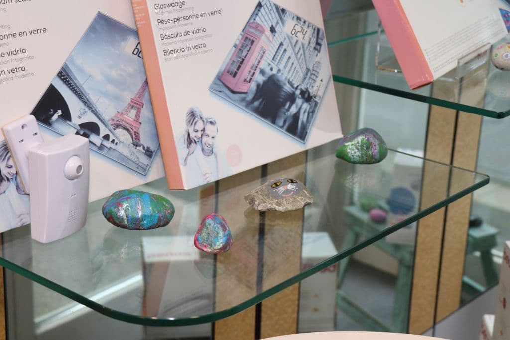 sanitaetshaus-koeppchen-wuppersteine-schaufenster-kunst (4)