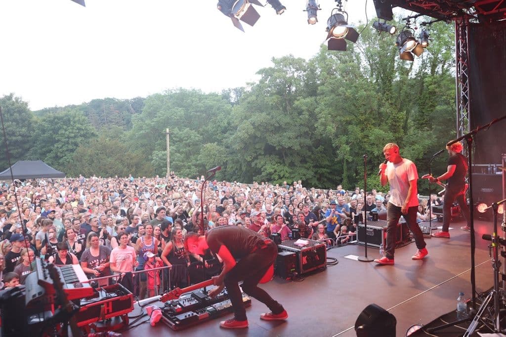 schloss-burg-konzert-kasalla-bounce (3)