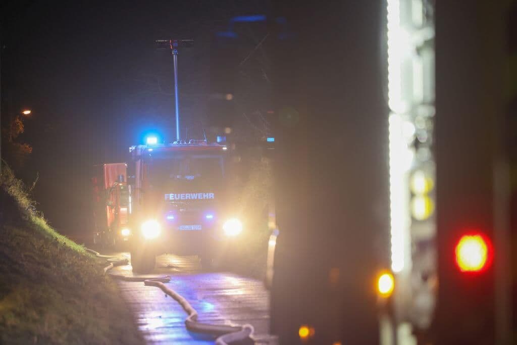 Silvesternacht 2025/2026 in Solingen - zahlreiche Einsätze für Feuerwehr und Polizei