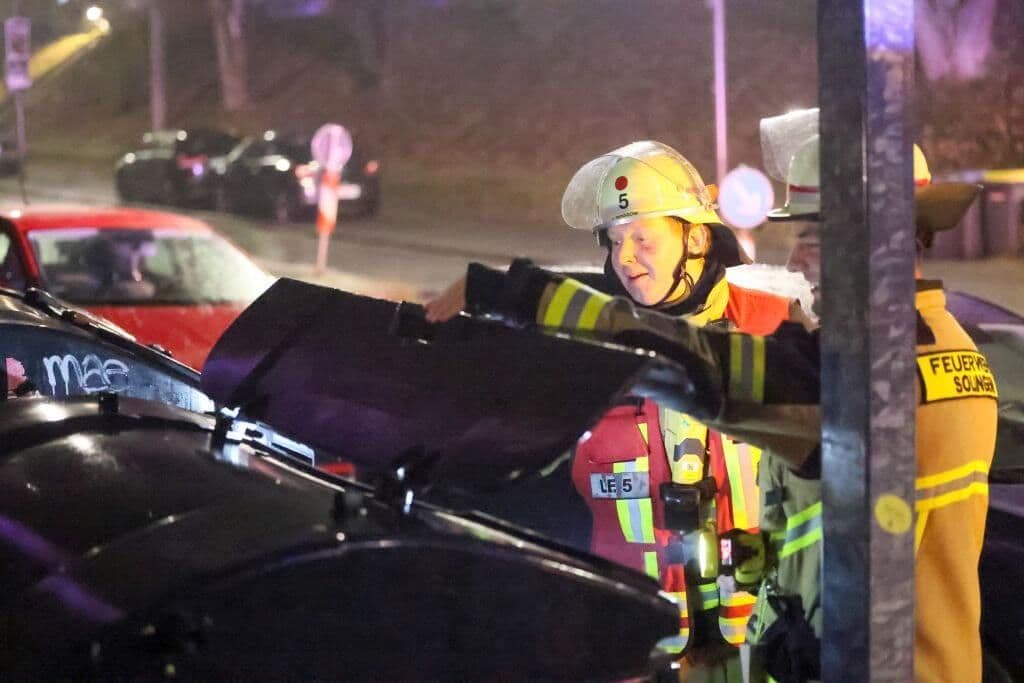 Silvesternacht 2025/2026 in Solingen - zahlreiche Einsätze für Feuerwehr und Polizei