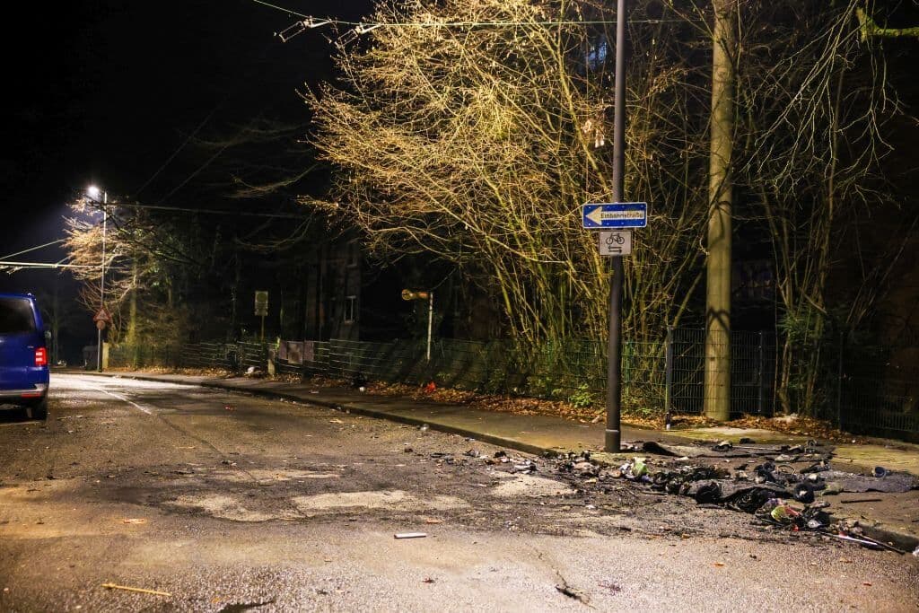 Silvesternacht 2025/2026 in Solingen - zahlreiche Einsätze für Feuerwehr und Polizei