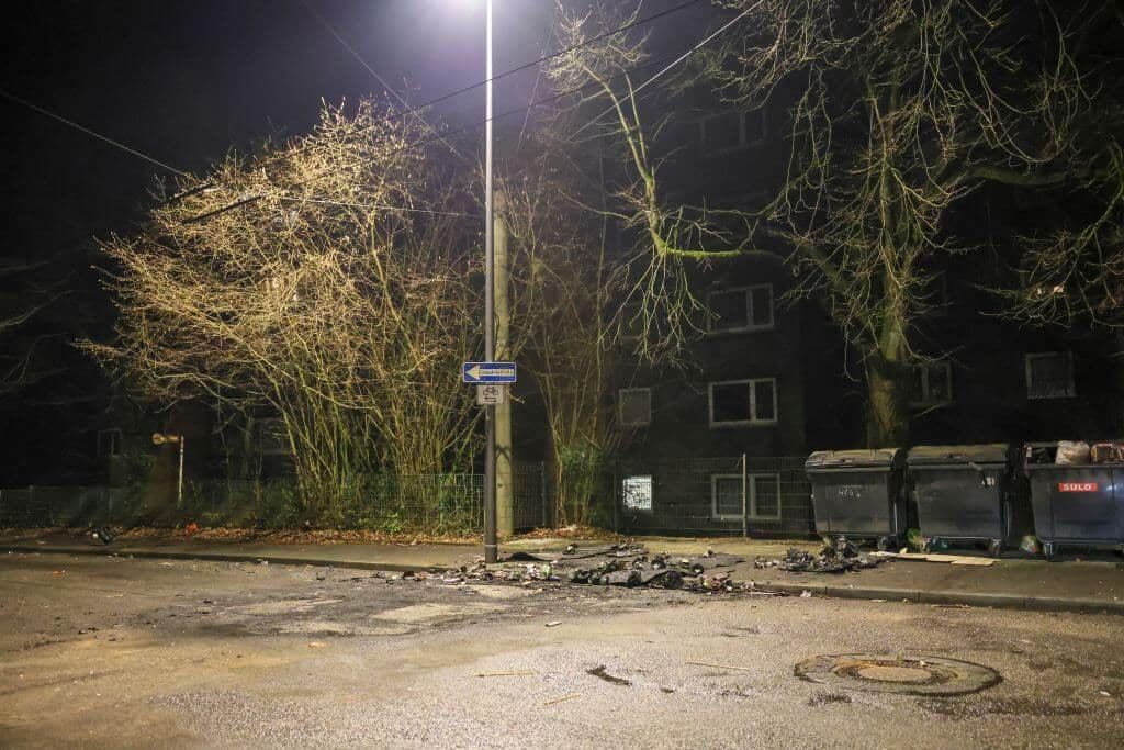 Silvesternacht 2025/2026 in Solingen - zahlreiche Einsätze für Feuerwehr und Polizei