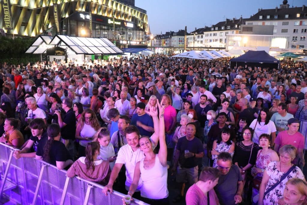 sommerparty-echt-scharf-solingen-2022-zweiter-tag (25)