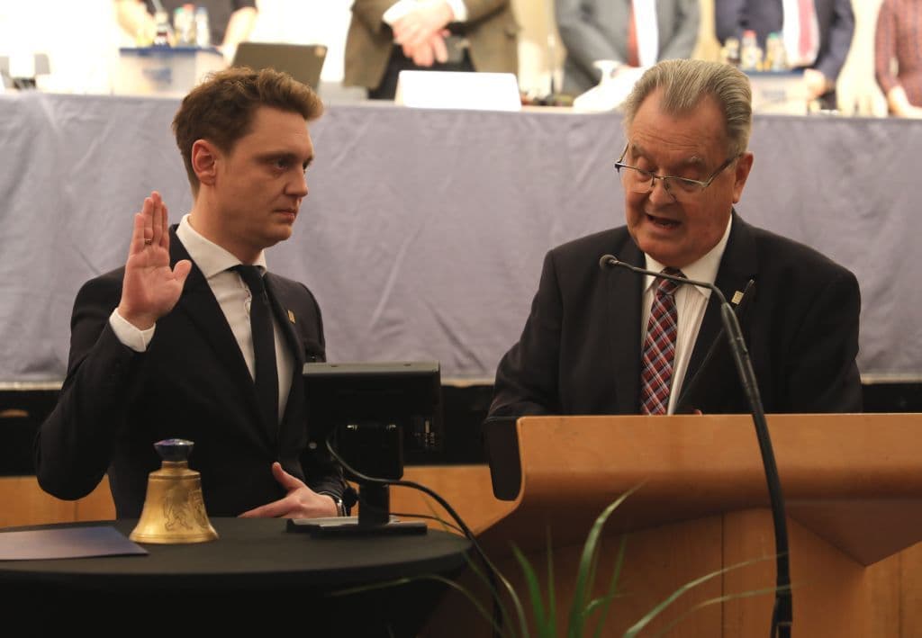 stadtrat-sitzung-konstituierende-oberbuergermeister-daniel-flemm (2)
