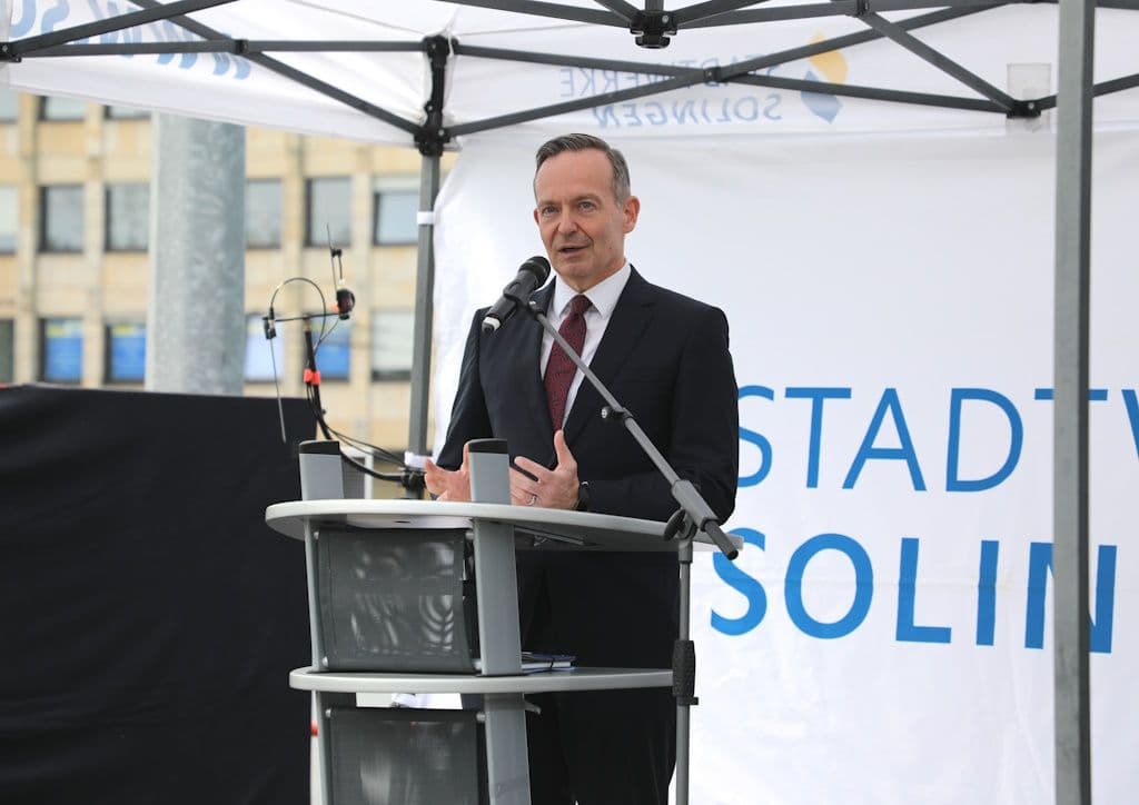 stadtwerke-sws-bob-batterie-oberleitungsbus-ohligs-minister-wissing (5)