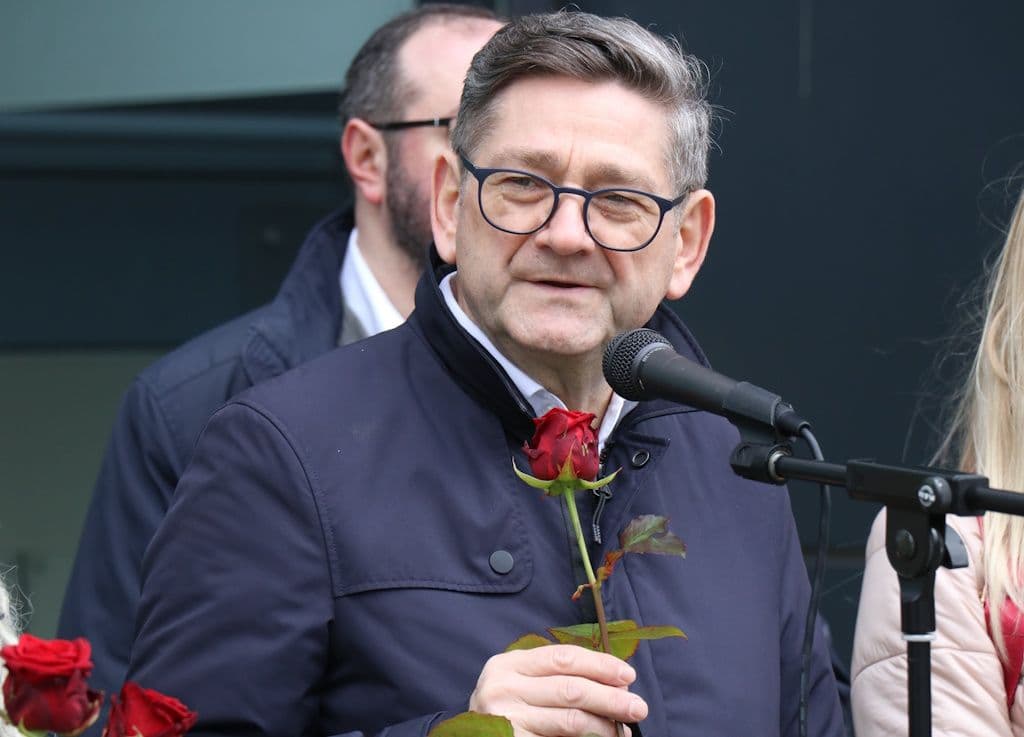 ukraine-krieg-zwei-jahre-mahnwache-rathaus (4)
