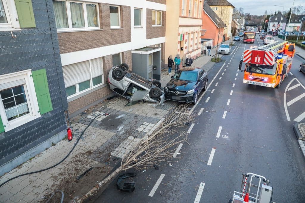 verkehrsunfall-hildener-strasse-ohligs (2)