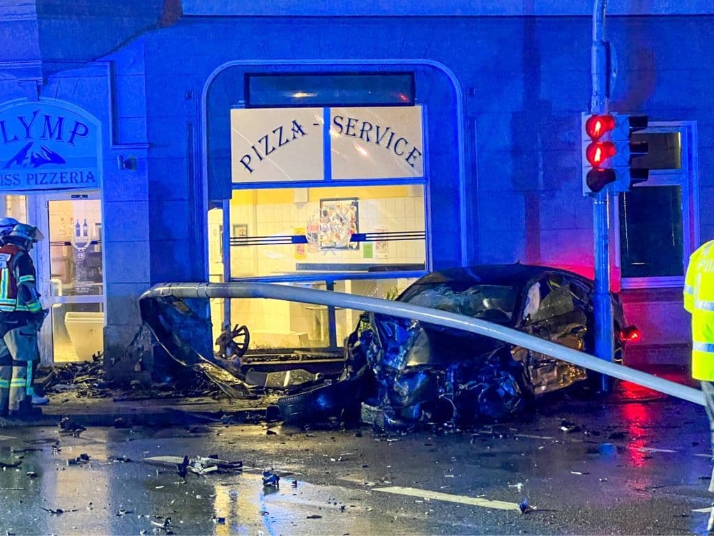verkehrsunfall-merscheid-bebelallee-schwarze-pfaehle (11)