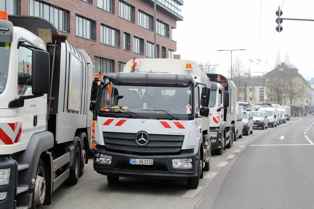Die Müllwerker der Solinger Entsorgungsbetriebe legten beim letzten Warnstreik nur eine "aktive Mittagspause" ein. Das soll beim kommenden Ausstand anders werden. (Foto: © Tim Oelbermann)