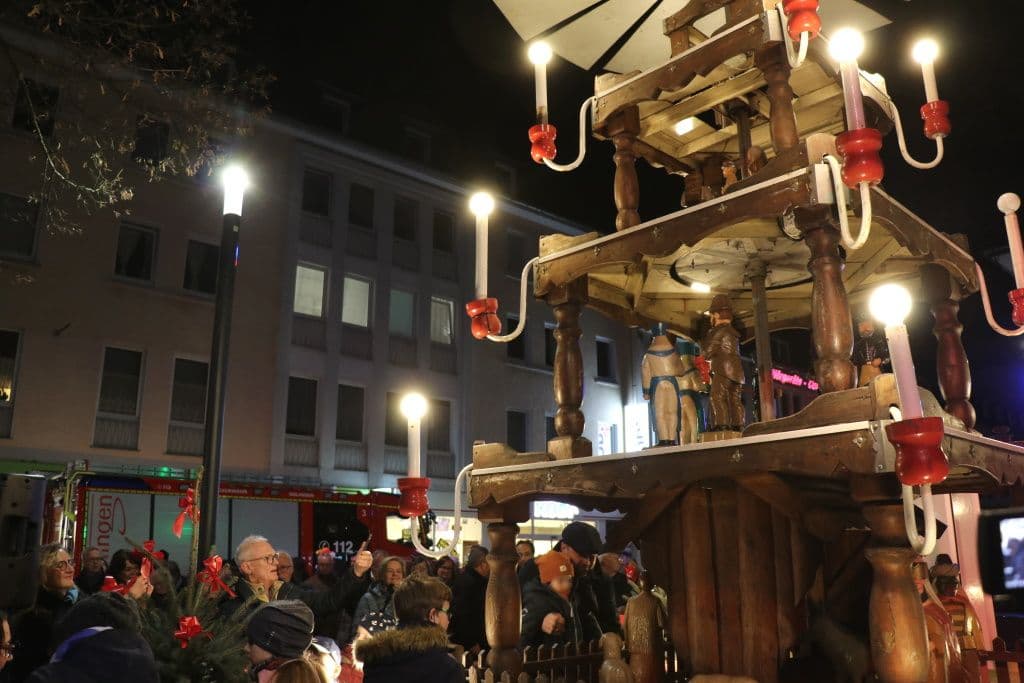 weihnachtspyramide-anschieben-alter-markt-2022 (11)