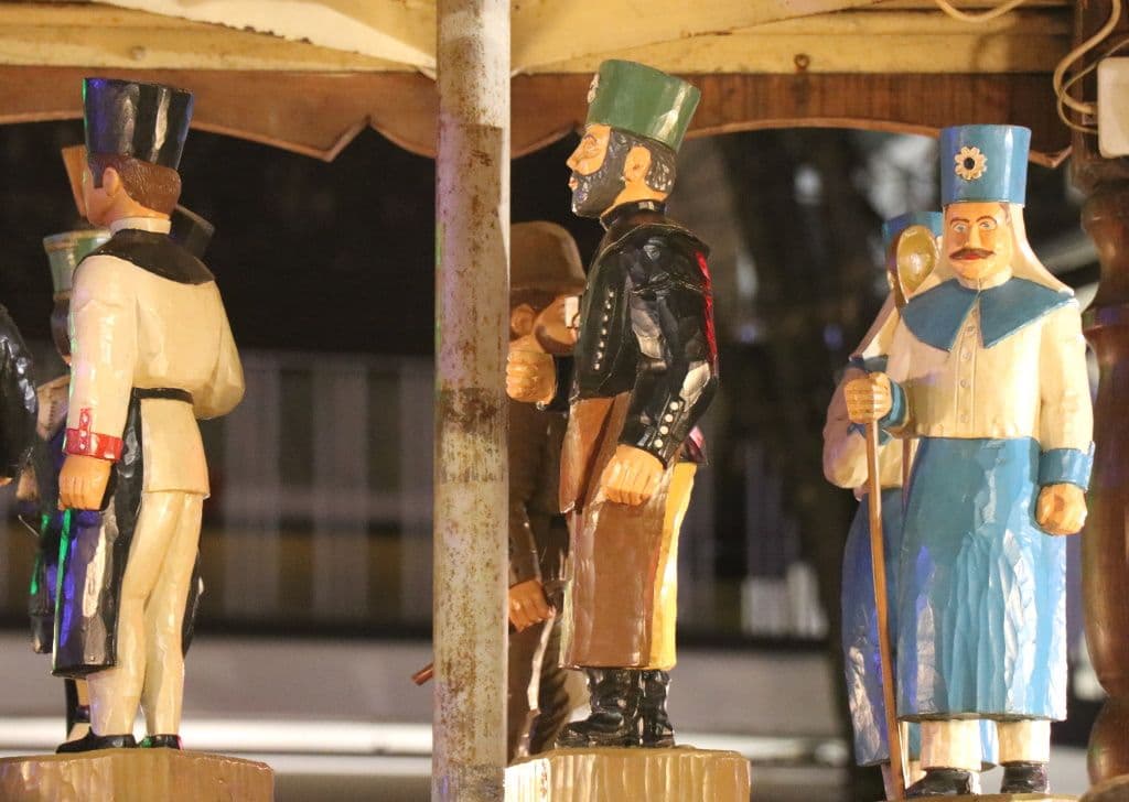 weihnachtspyramide-anschieben-alter-markt-2022 (2)