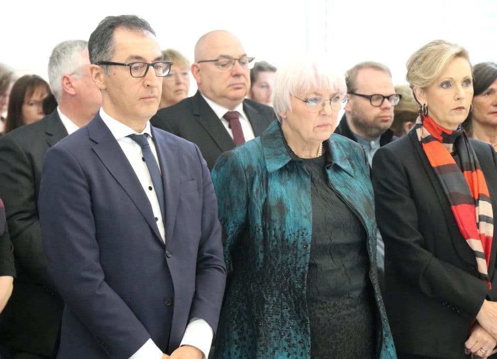 zentrum-verfolgte-kuenste-ausstellung-solingen-93-eroeffnung (3)