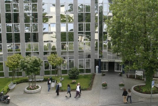 Am 15. Oktober stehen an der St. Lukas Klinik Durchblutungsstörungen der Beine im Fokus. (Foto: KPlus Gruppe)