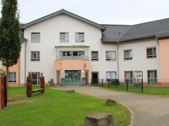 Seit fünf jahren lebt Martina Görtz im Haus Eiche, einem Haus für Menschen mit Demenz des Diakonischen Werkes Bethanien e. V. (Foto: B. Glumm)