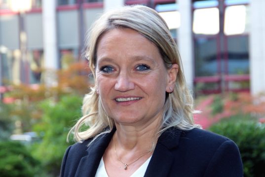 Dr. Manuela Seifert hat die Leitung über die Abteilung für Senologie / Brustklinik innerhalb der Klinik für Frauenheilkunde und Geburtshilfe am Städtischen Klinikum. (Foto: © Bastian Glumm)