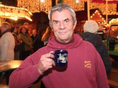 Frank Decker organisiert auch in diesem Jahr den Weihnachtsmarkt in den Clemens-Galerien. 19 Stände und Buden sollen dort in den nächsten fünf Wochen für vorweihnachtliche Atmosphäre sorgen. (Foto: B. Glumm)